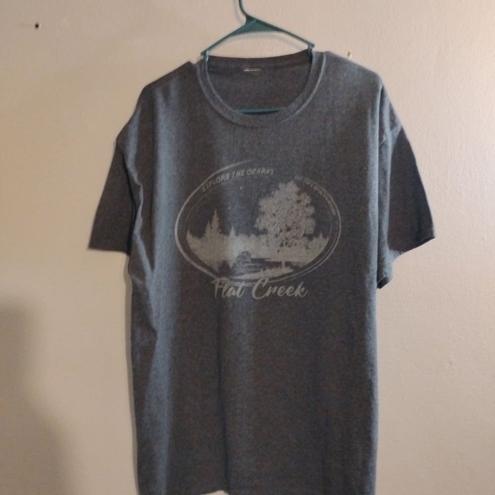 Flat Creek Men's Gray Graphic Print Crew Neck T-Shirt #missouri ozarks